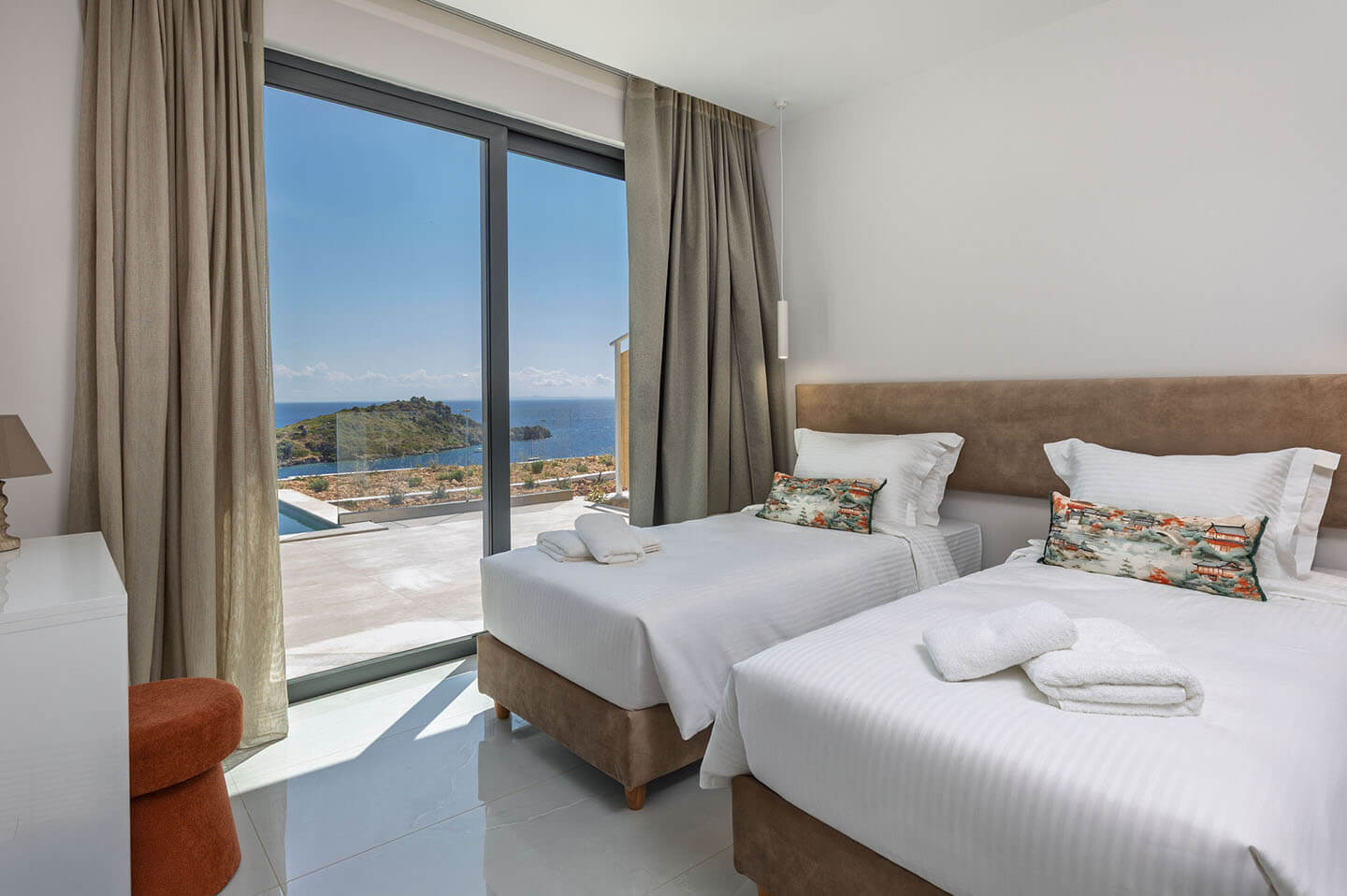 Comfortable and stylish accommodation at Armoi Villas in Zakynthos
