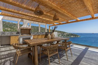 Relaxing stay at Armoi Villas surrounded by natural beauty