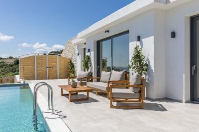 Relaxing stay at Armoi Villas surrounded by natural beauty